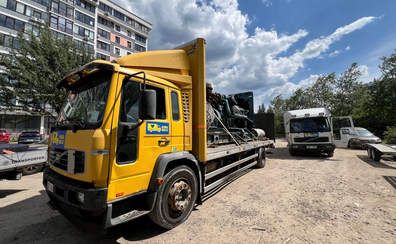 Передали вантажівку та потужний генератор БФ «Я-Маріуполь»